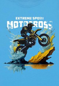 Czarnoskóry motocrossowiec skacze na żółtym motocyklu nad skalistym terenem, otoczony niebieskimi i pomarańczowymi plamami oraz tekstem "Ekstremalny Sport Motocross."