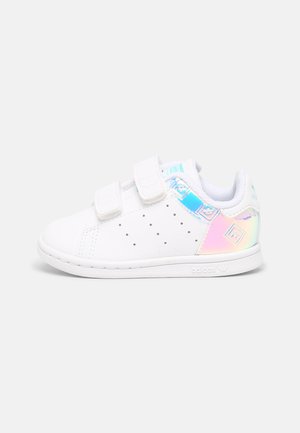 Chaussures Adidas Enfant Achetez En Ligne Zalando