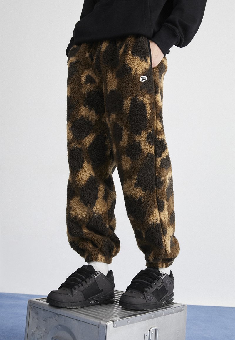 survetement puma marron