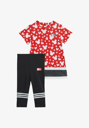 Tracksuit - rot