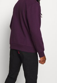 Carhartt WIP Felpa - purple
