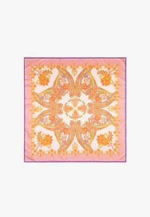 Silketørklæde med et livligt paisleymønster i orange og pink nuancer, kantet med en ensfarvet pink kant, blank tekstur.
