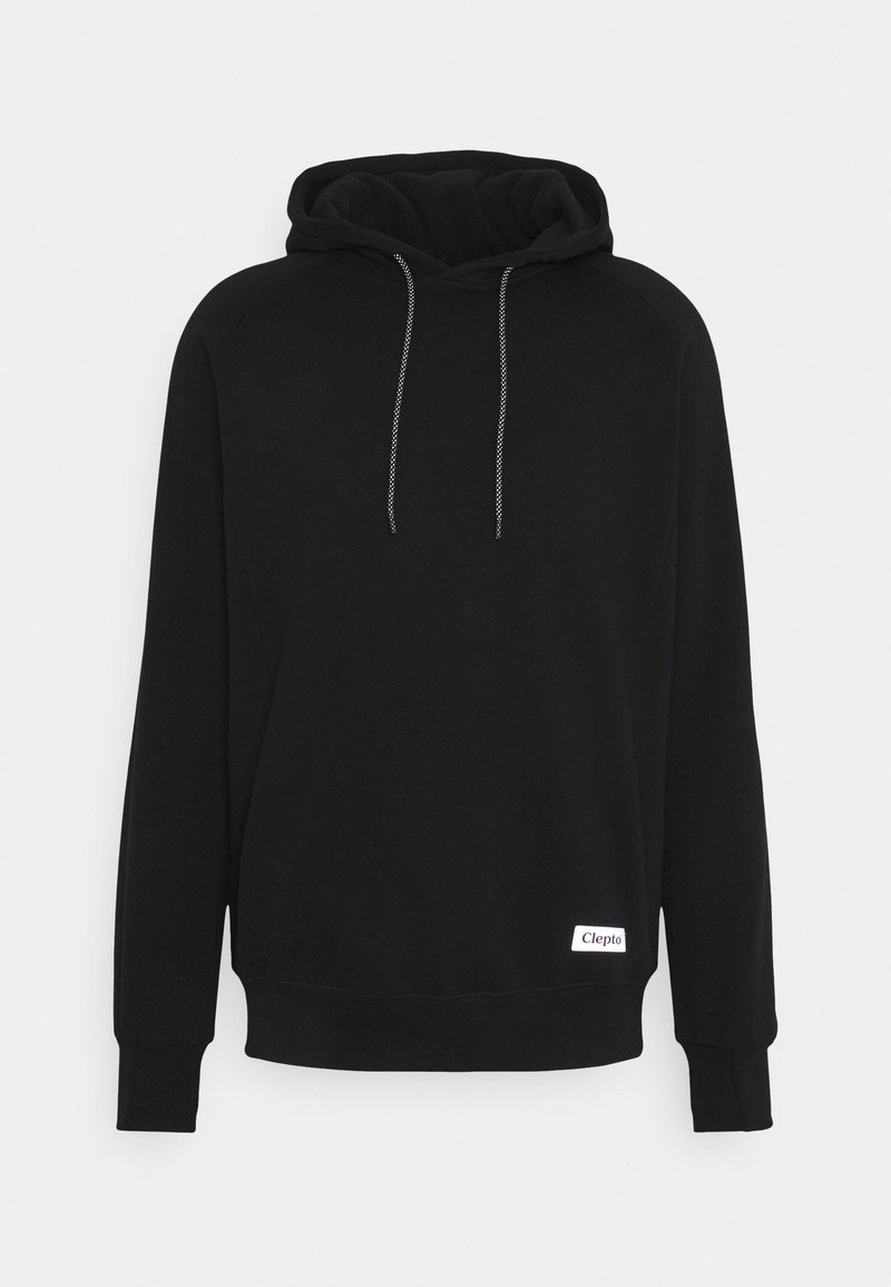 Sweat à capuche noir en tissu molletonné avec poche avant, capuche réglable avec cordon, manches longues, et un petit patch logo Clepto blanc près de l'ourlet.
