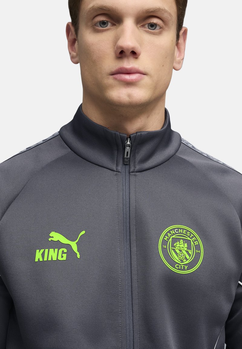 Puma MANCHESTER CITY FC KING ANTHEM - Sportovní bunda - galactic gray-pro green