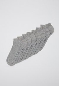 Unselected, light grey melange