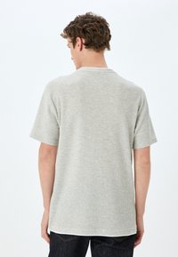 Koton SLIM FIT - T-shirts basic - grey