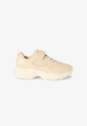 Beige atleet sneakers met mesh en synthetisch bovenwerk, vetersluiting met klittenbandsluiting, dikke gevoerde zool en logo op het zijpaneel.