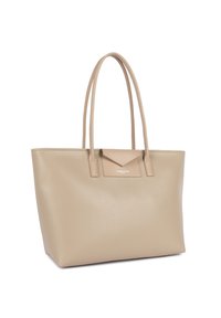 Borsa a spalla in pelle beige testurizzata con doppi manici e dettaglio della patta frontale, progettata per trasportare oggetti personali.