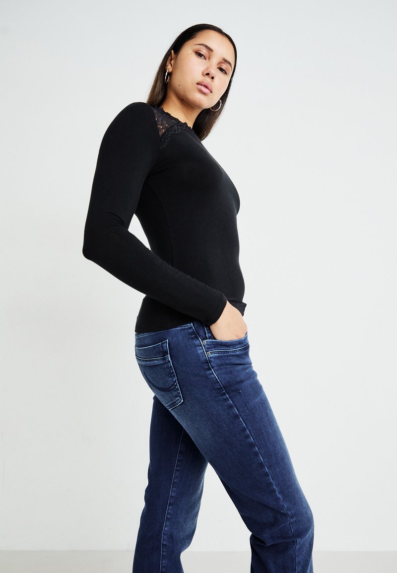 LTB Jeans Dames Juliana - Bootcut Low Rise Basic-5-Pocket Medium Wash Blauw van katoenmix - maat W31L34, blauw, 31W / 34L