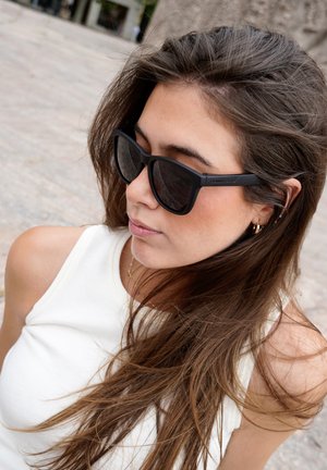 Hawkers ONE RAW POLARIZED - Aurinkolasit - black