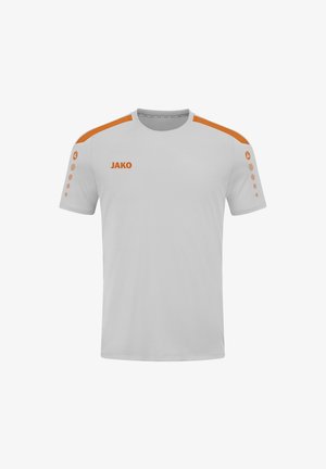 Korte mouwen sportshirt in lichtgrijs met oranje schouderaccenten en logo. Heeft een simpele, gladde textuur en cirkelpatronen op de mouwen.