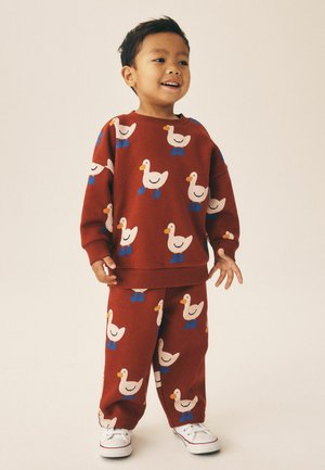 Next, REGULAR FIT - ALL OVER PRINT CREW JOGGER SET - Tracksuit - burgundy red