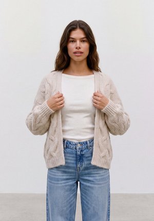 Vero Moda, VMMAYBE LS OPEN CABLE CARDIGAN - Жилетка - oatmeal