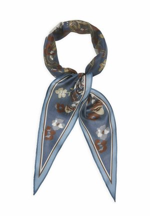 Foulard carré en soie bleue avec des motifs floraux marron, beige et blancs, noué en un nœud lâche avec deux bouts pointus pendant vers le bas.