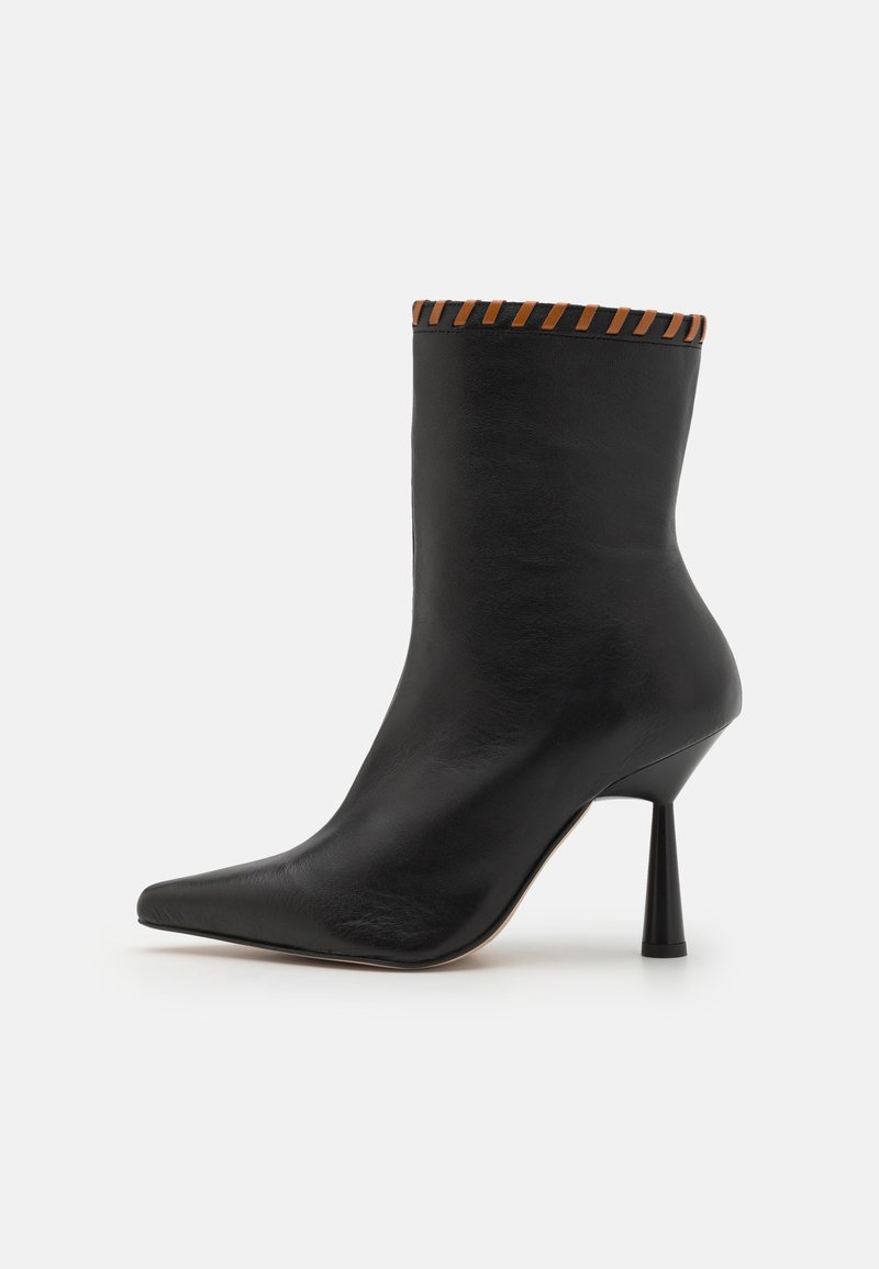 ALOHAS LEO - Kotníkové boty - black