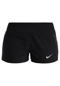 Pantalones cortos deportivos negros hechos de tela ligera, con una cintura ancha y un logo blanco de Nike en el lado inferior derecho.
