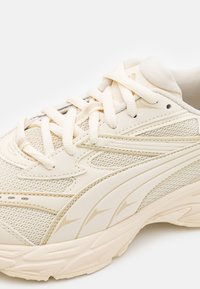 Puma Matalavartiset tennarit - beige