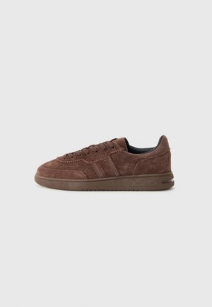 BEDFORD - Baskets basses - dark brown