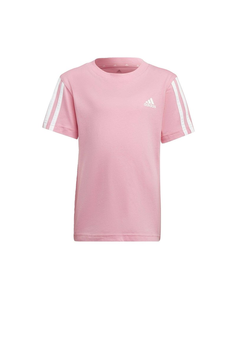 Różowa bawełniana koszulka z okrągłym dekoltem, krótkimi rękawami i białymi akcentami w trzy paski na ramionach. Na piersi znajduje się logo Adidas.