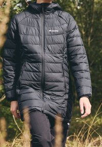 Columbia Abrigo de invierno - black