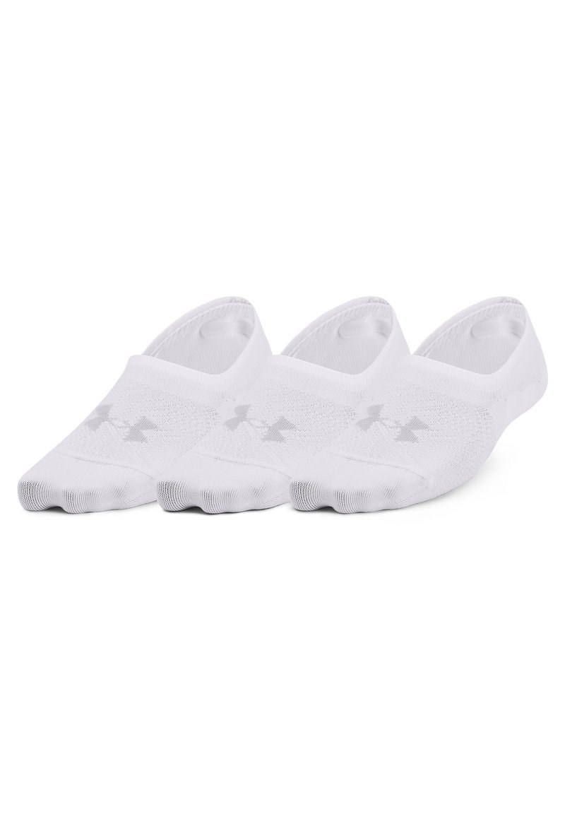 Bijele anklet čarape s teksturiranim pletenim dizajnom, sivi akcenti loga Under Armour, prikazane tri para, bešavna konstrukcija na prstima.