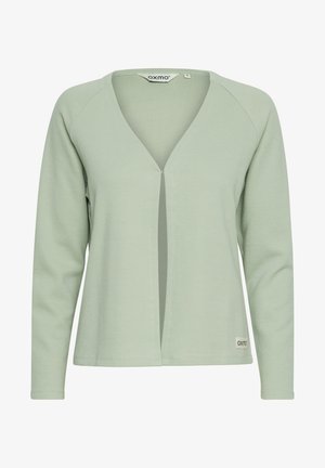 Svetlo zelena kardigan z V-izrezom, dolgimi rokavi in teksturiranim rebrastim dizajnom. Ima sprednje zapiranje in subtilno blagovno znamko na robu.