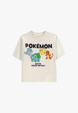 Biała koszula z krótkim rękawem z postaciami Pokémon Squirtle, Bulbasaur, Pikachu i Charmander oraz tekstem „POKÉMON” i „GOTTA CATCH 'EM ALL!”