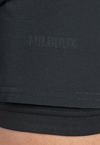 Smilodox ADVANCE PRO 2IN1 - Urheilushortsit - schwarz