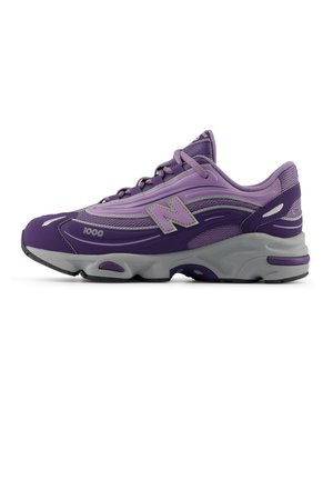 M1000 - Baskets basses - candied violet / boysenberry