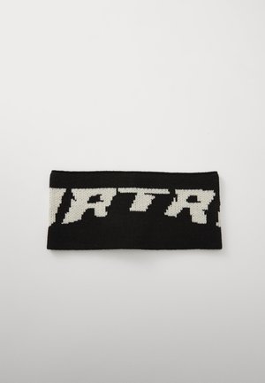 Faixa de cabelo em preto e branco, apresentando um padrão de texto ousado. Textura suave com forma retangular, adequada para uso no inverno.