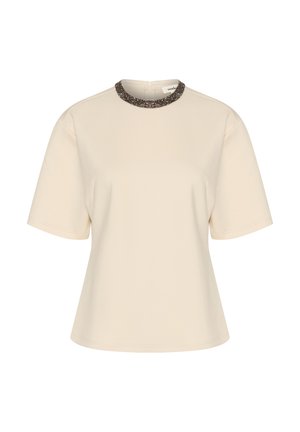 T-shirt crema a maniche corte con scollo rotondo, caratterizzato da un colletto scuro decorato. Realizzato in un tessuto morbido e leggero.