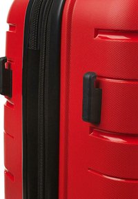 Itaca MOSCU - Maleta de cabina - carmesi