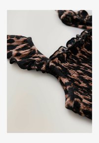 Neselectat, animal print
