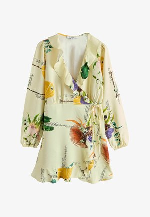 Kremowa sukienka kopertowa z długim rękawem, ozdobiona kwiatowymi nadrukami, wzorami z napisami, falbanianym kołnierzem oraz paskiem do wiązania w talii.