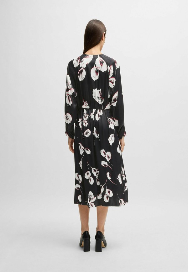 DIESHA - Day dress - patterned fifteen2