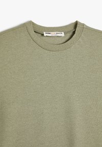 Koton - T-shirt basic