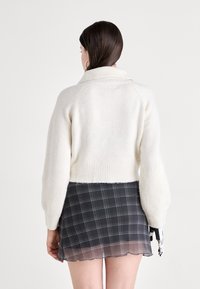 Even&Odd Pulover - off-white