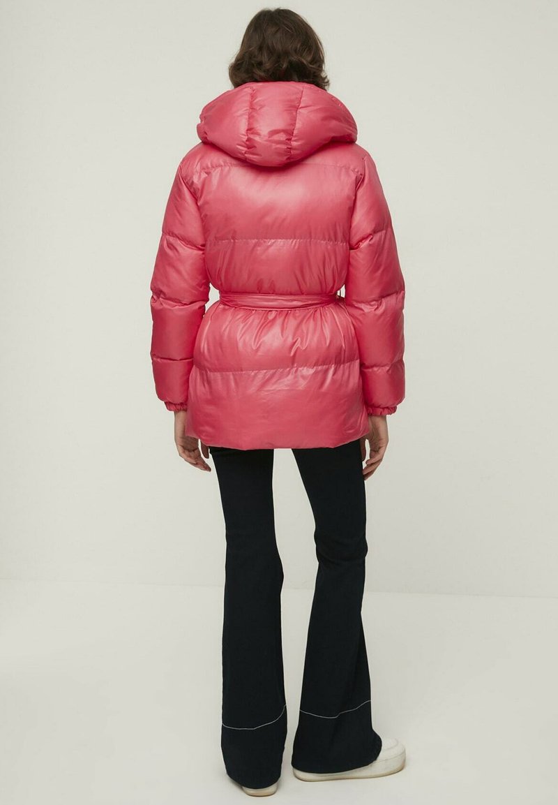 Damen Leichte Jacken | Trendyol Winterjacke pink - SQ86666 Damen Leichte Jacken | Trendyol Winterjacke pink - SQ86666