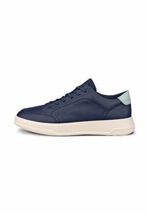 Trainers - marine ice flower
