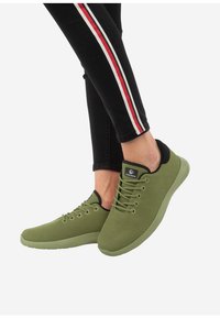 Giesswein Sneaker low - kaki