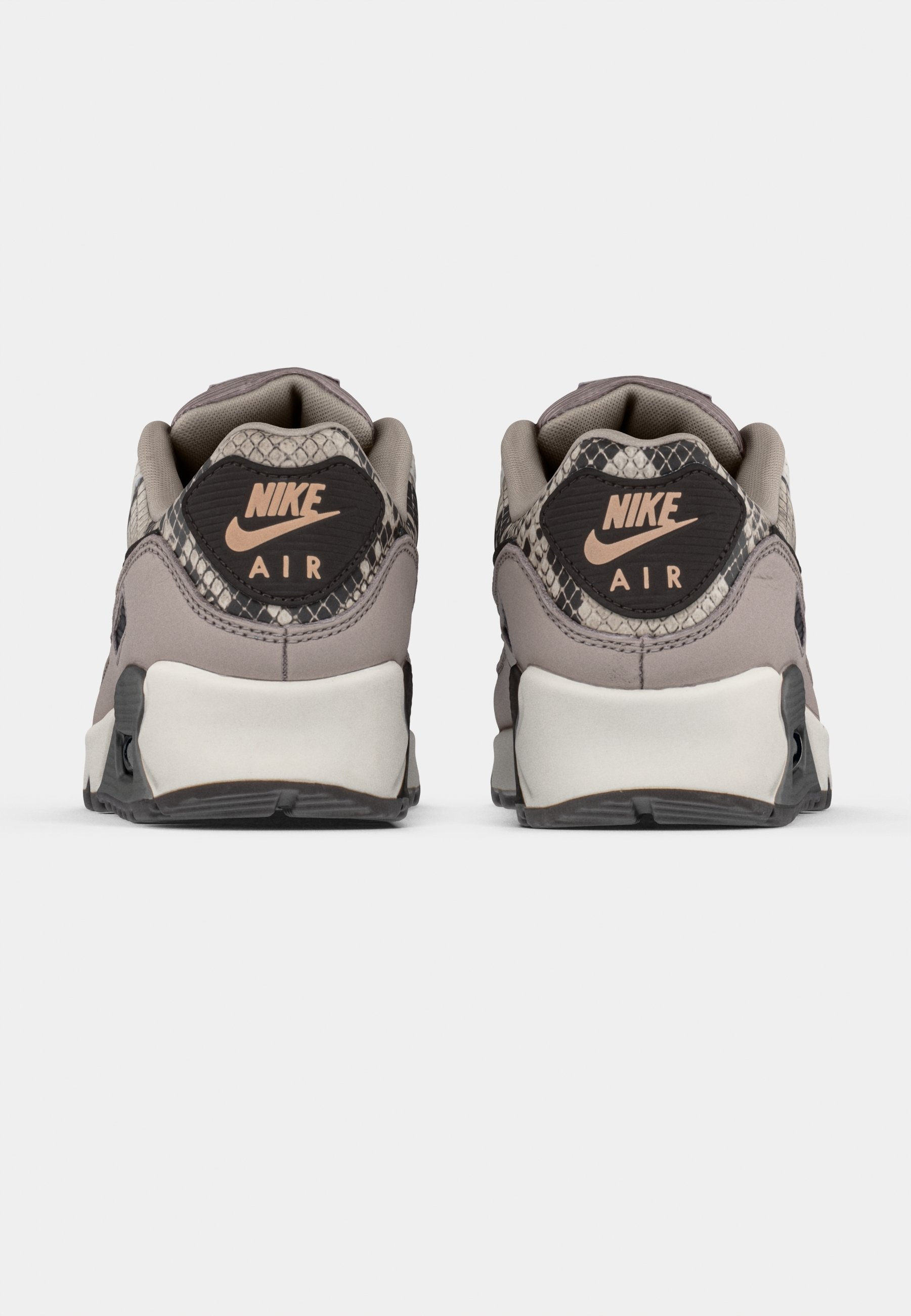 Nike Sportswear AIR MAX 90 SE - Sneakers low - malt/velvet brown