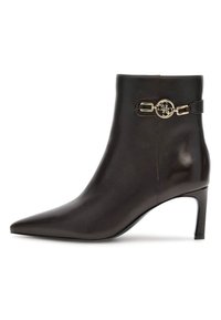 PAISLIE - Klassikalised poolsaapad - braun