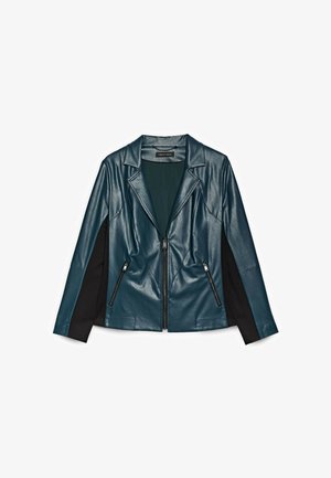 Tealfarbene Kunstlederjacke mit strukturiertem Kragen, schwarzen Seitenpanelen und zwei vorderen Reißverschlusstaschen. Sie hat eine glatte Textur und eine taillierte Passform.