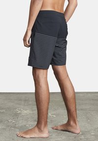 RVCA CURREN CAPLES - Uimashortsit - black