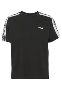 Schwarzes T-Shirt mit kurzen Ärmeln, weißen und schwarzen Markenstreifen an den Ärmeln und einem kleinen roten FILA-Logo auf der Brust. Aus Baumwollmaterial.