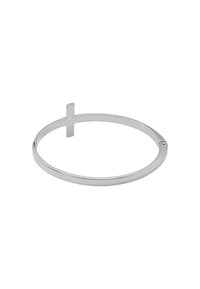 Sølv armring med et enkelt korset accent. Glatt overflate med en jevn, sirkulær form og minimalistisk design.