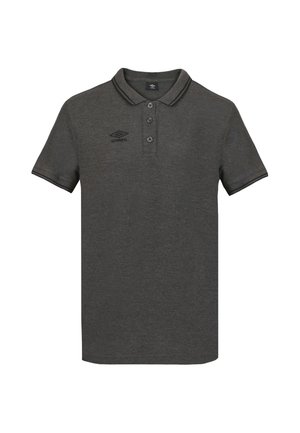 Polo gris foncé à manches courtes avec trois boutons, petit logo sur la poitrine gauche, et fines rayures noires sur le col et les bords des manches.