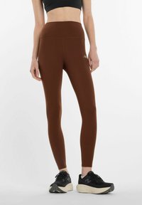 Non selezionato, rich oak