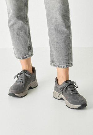 Tamaris COMFORT T- FLOW EXTRA-DÄMPFUNG - Sneakers basse - anthracite