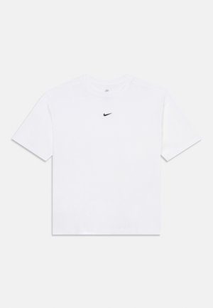 - T-shirt basic